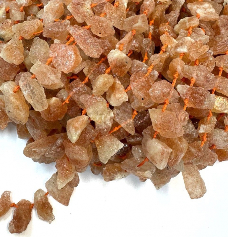 Олигоклаз (Солнечный камень) необработанный средний размер 11-12мм Оранжевый