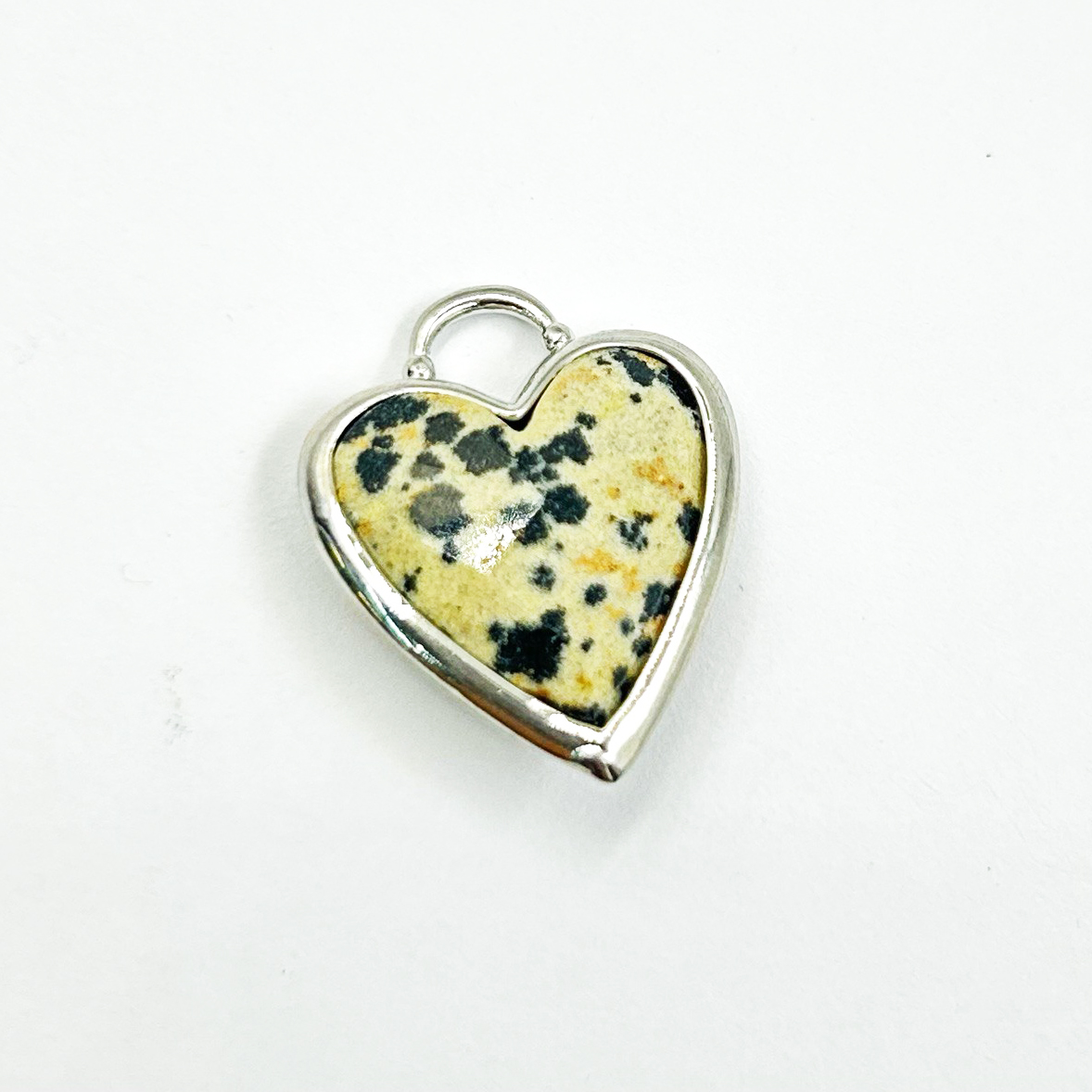 Кулон сердце с натуральным обсидианом размер 20*24мм цвет серебро